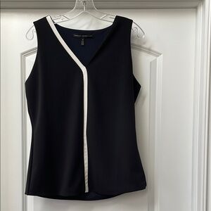 Women's Black and White Sleeveless Top